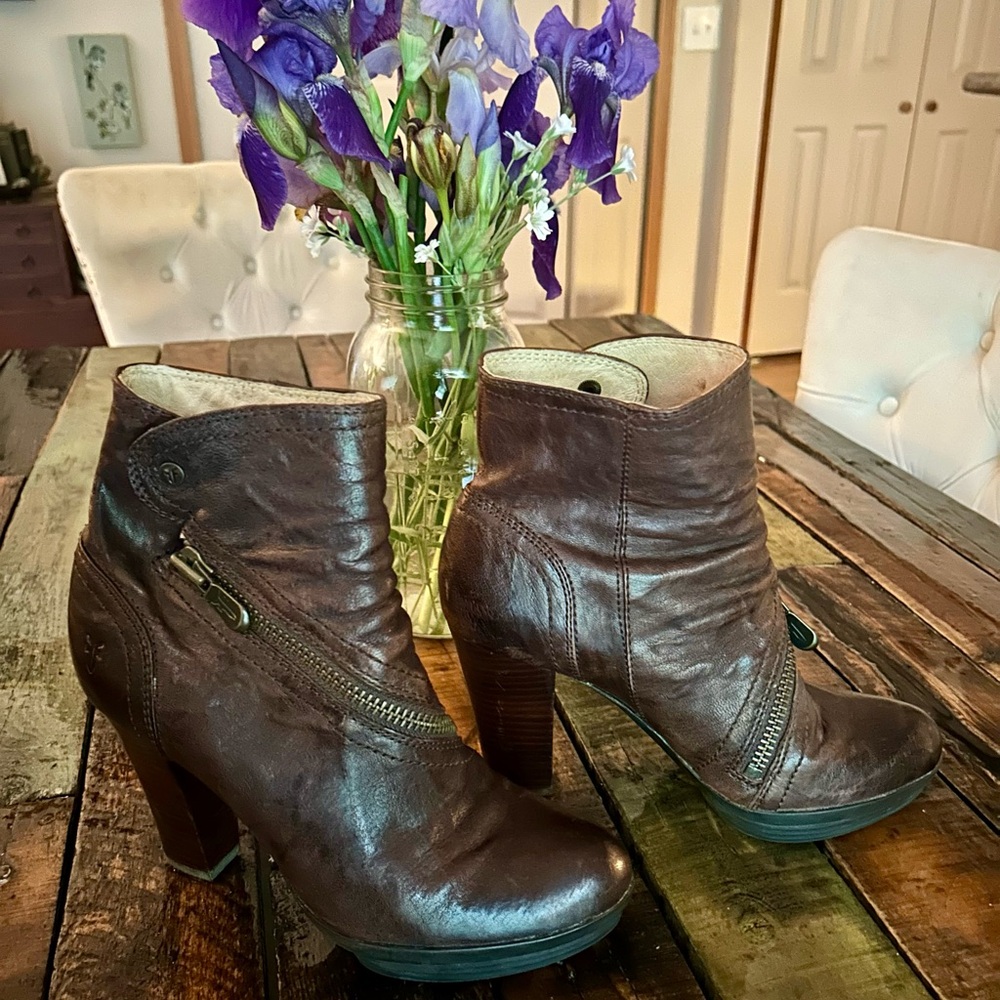 Frye Mimi Snap Brown Heeled Boots with Distressed Leather